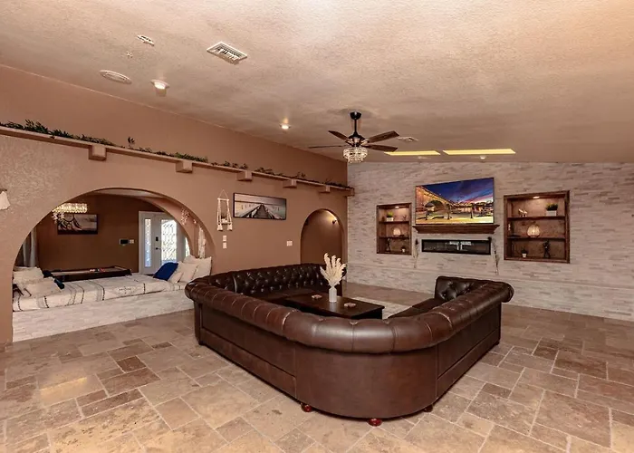 Villa Havasu Acoma - Pool, Spa, Game Room, Sleeps 16 *